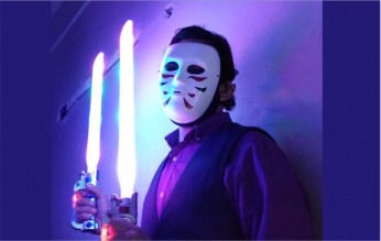 ReyesFiesta_EspadaConLaserYsonido