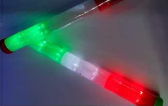 ReyesFiesta_SemaforoTricolorLuz